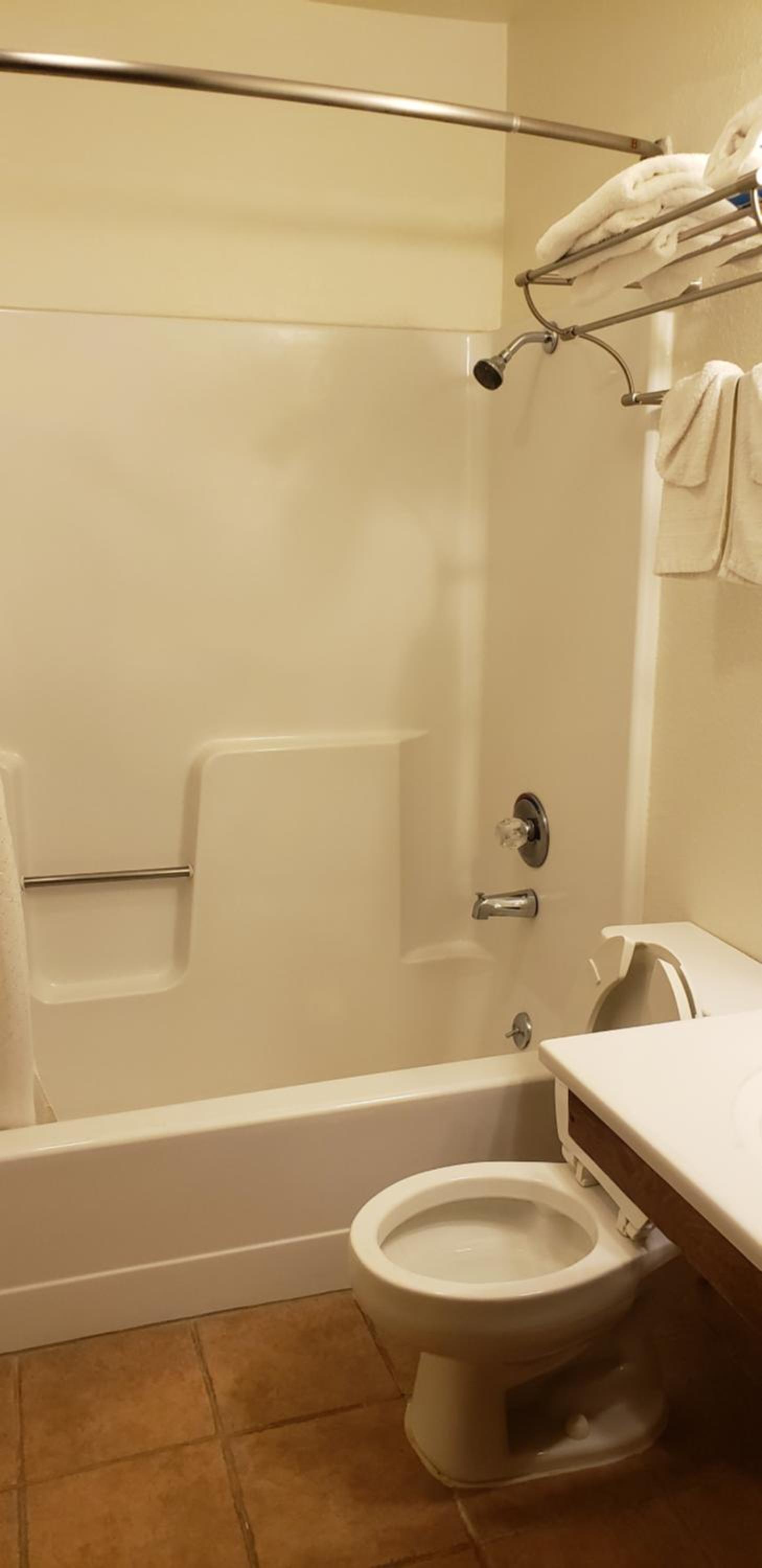Americas Best Value Inn Burlington 59/62