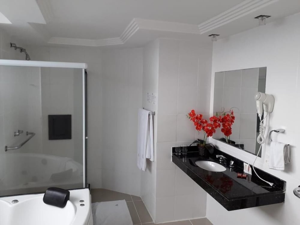 Athos Hotel 46/49