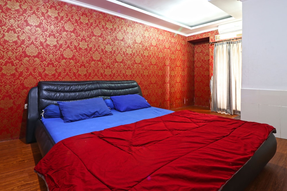 Inkubus Gateway Apartment Ahmad Yani by ZUZU 8/24