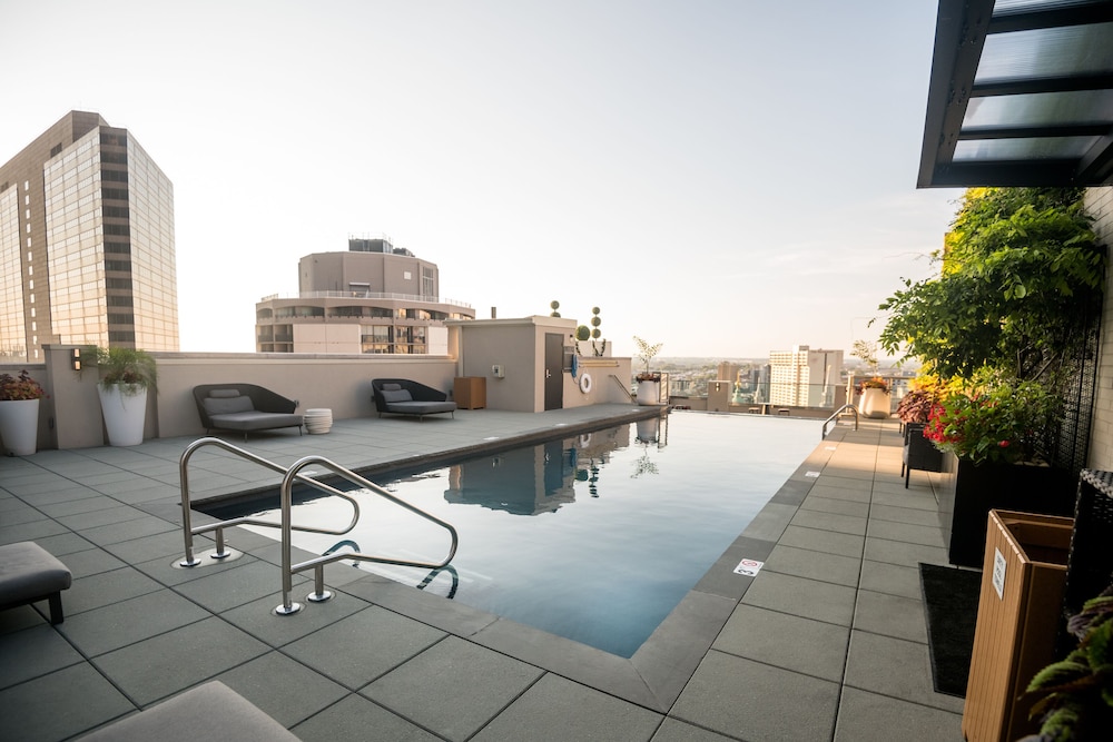 The Windsor Suites 5/44