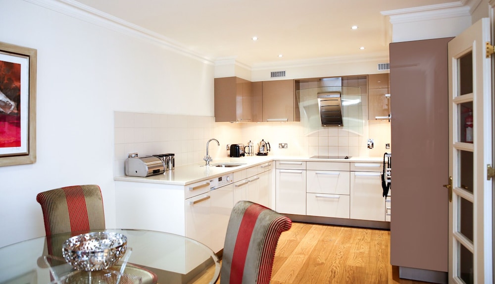 Cheval Hyde Park Gate 46/61