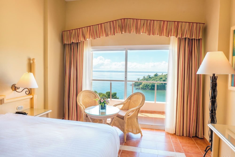 Eurostars Grand Cayacoa 16/50