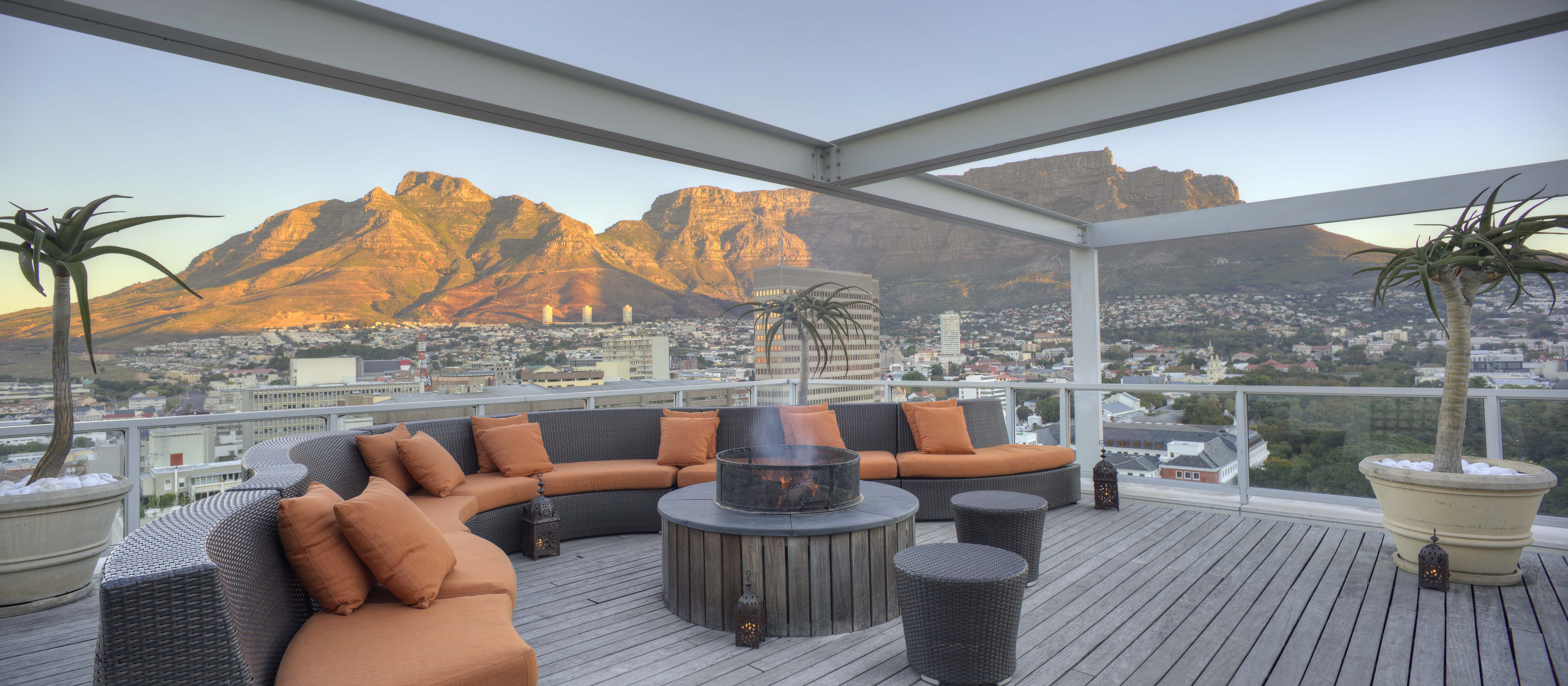 Taj Cape Town 65/82