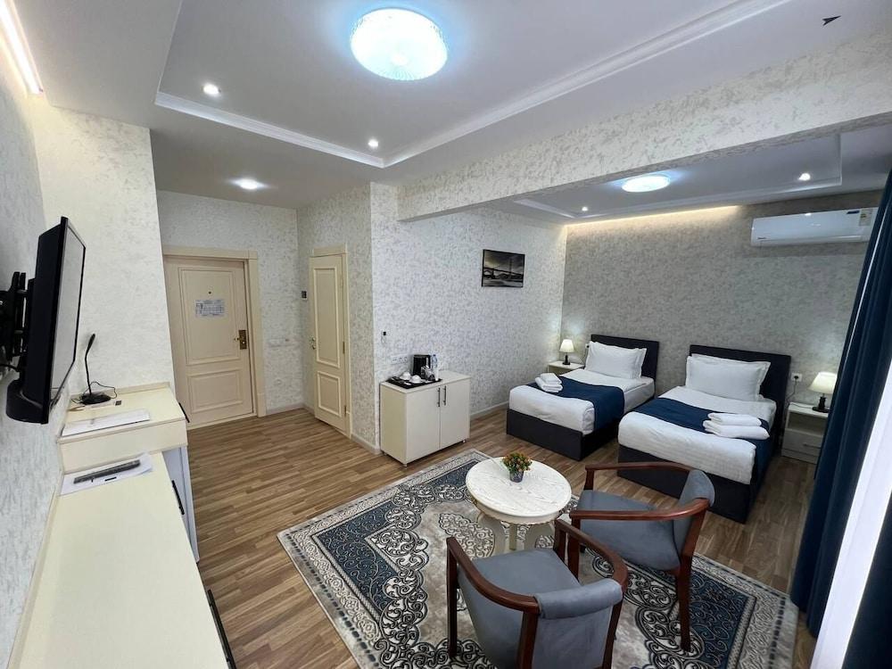 Novza Palace Hotel 34/44