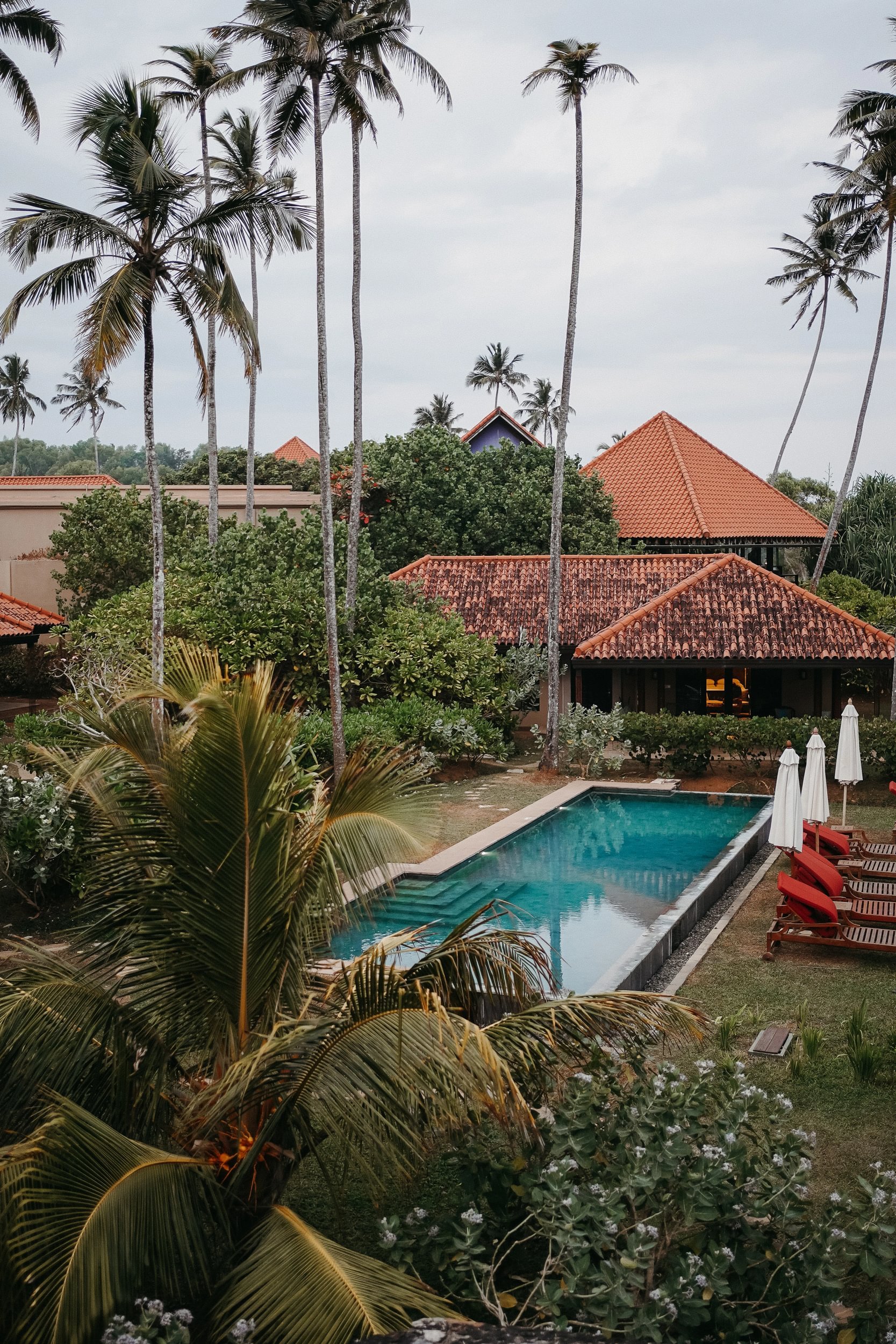 Cape Weligama 68/72