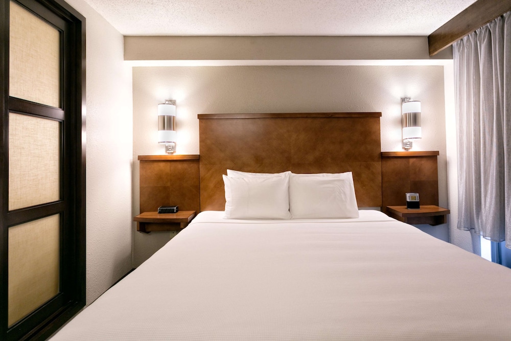 Hyatt Place Nashville/Franklin/Cool Springs 39/77