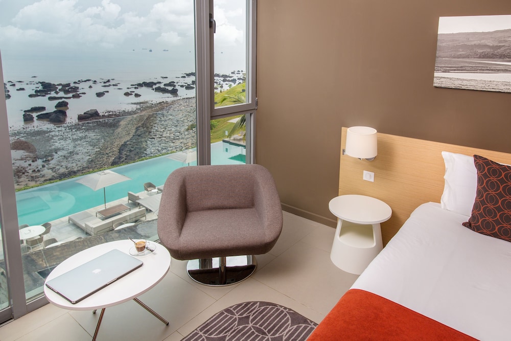 NOOM HOTEL CONAKRY 49/50