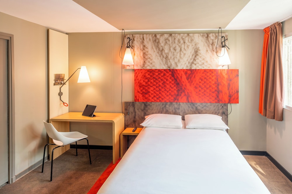 ROOM, DOUBLE BED, ACCESSIBLE