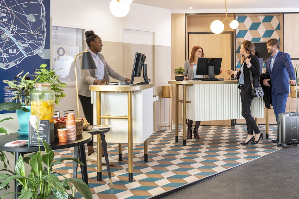 Adagio Paris Montrouge 7/64