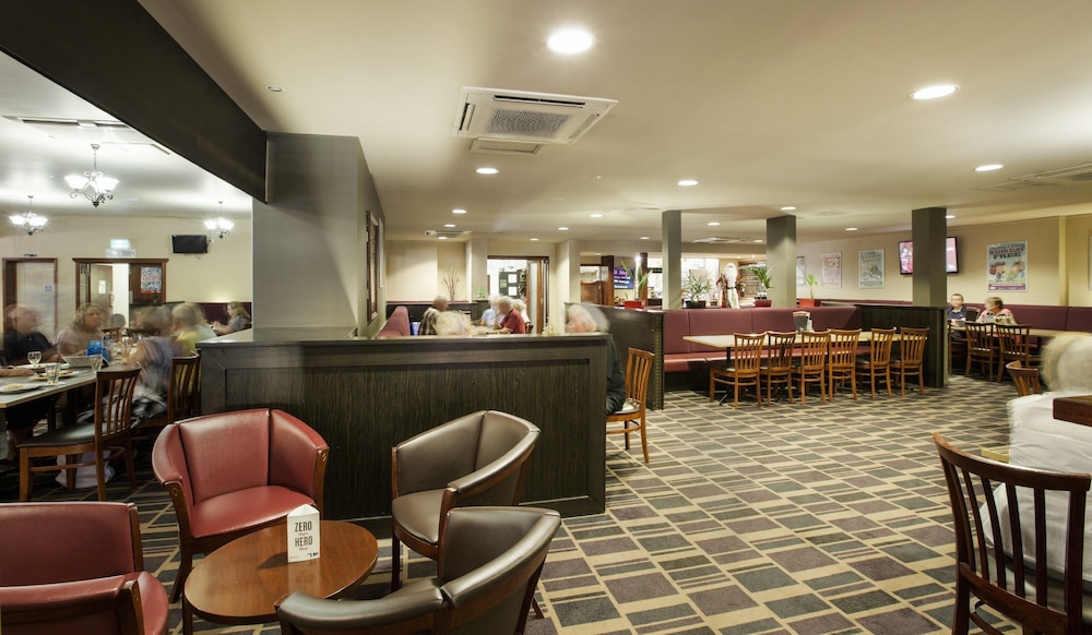 BOOMERANG HOTEL 29/48