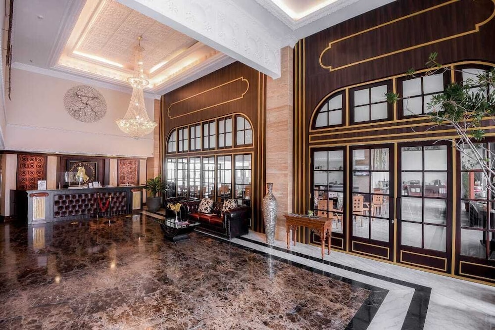 D'senopati Malioboro Grand Hotel 26/38