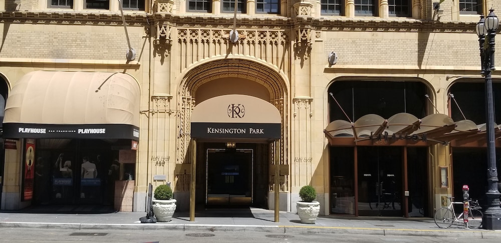 Kensington Park Hotel 3/62