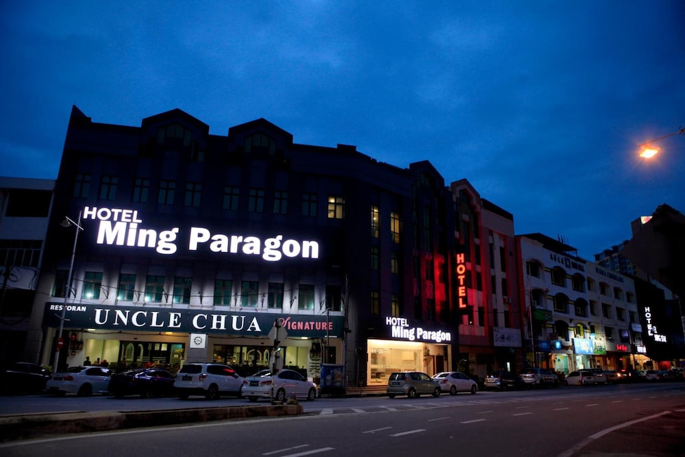 Ming Paragon Hotel 7/42