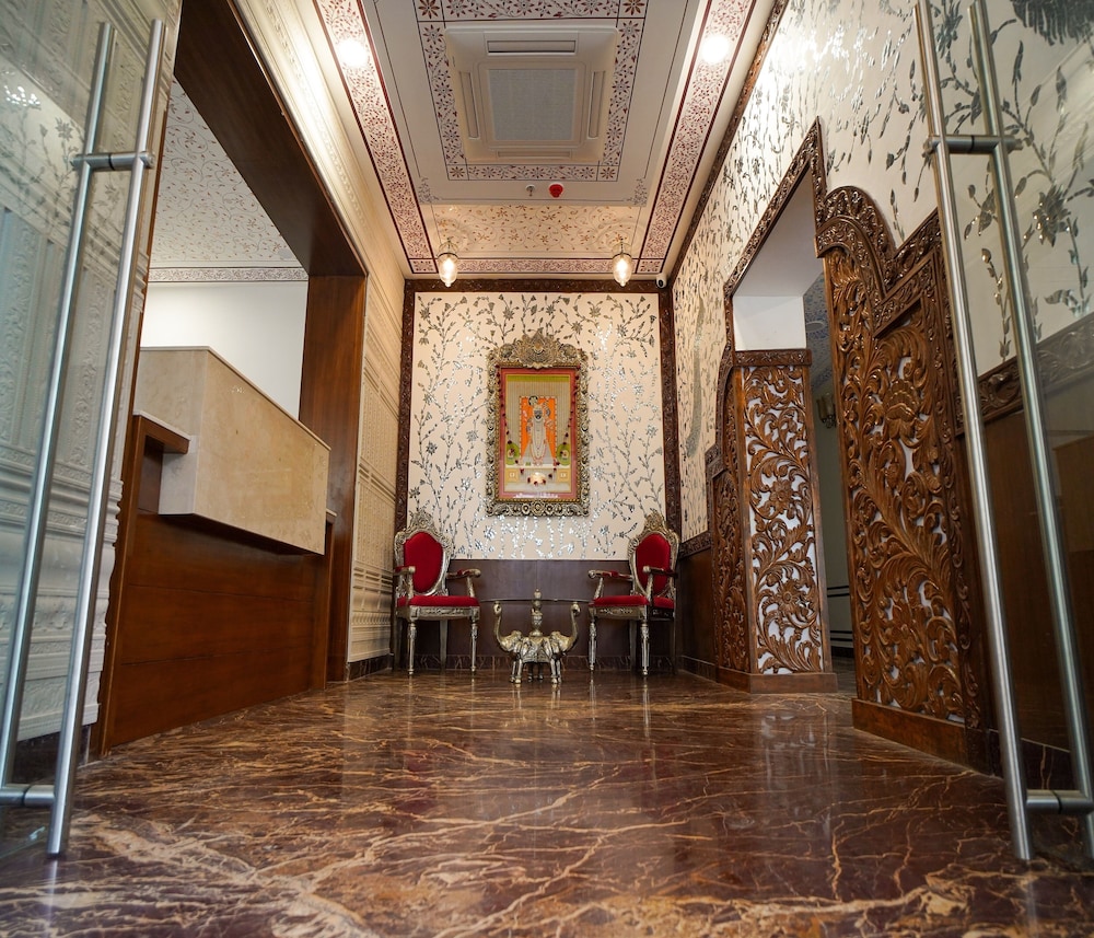 Lobby at The Amar Mahal, UDAIPUR