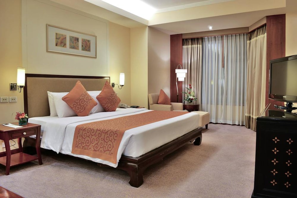 1 BEDROOM, EXECUTIVE, SUITE