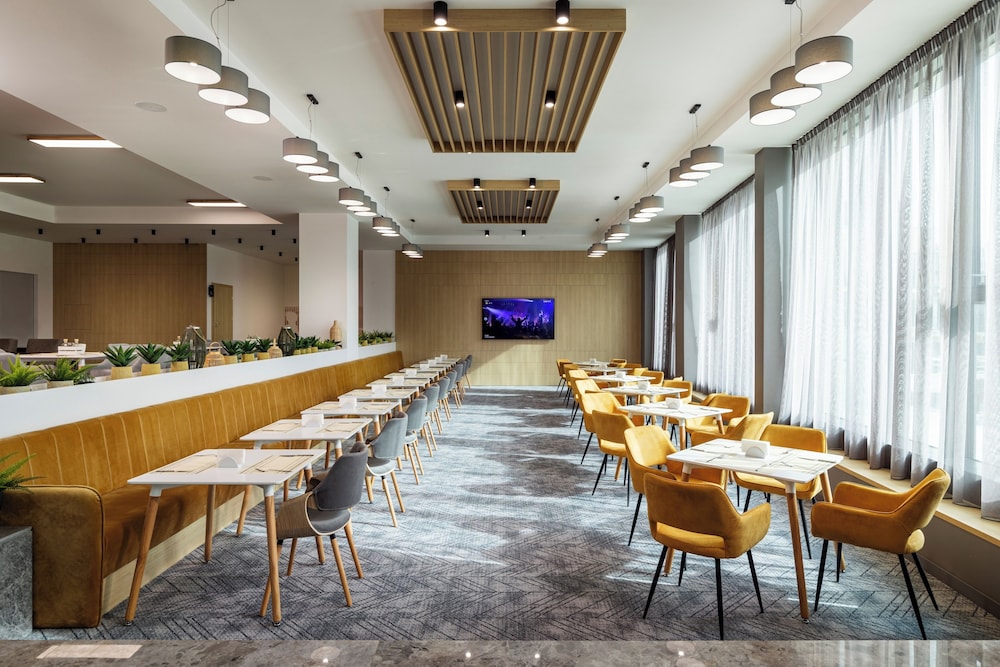 B1 City Hotel 42/49