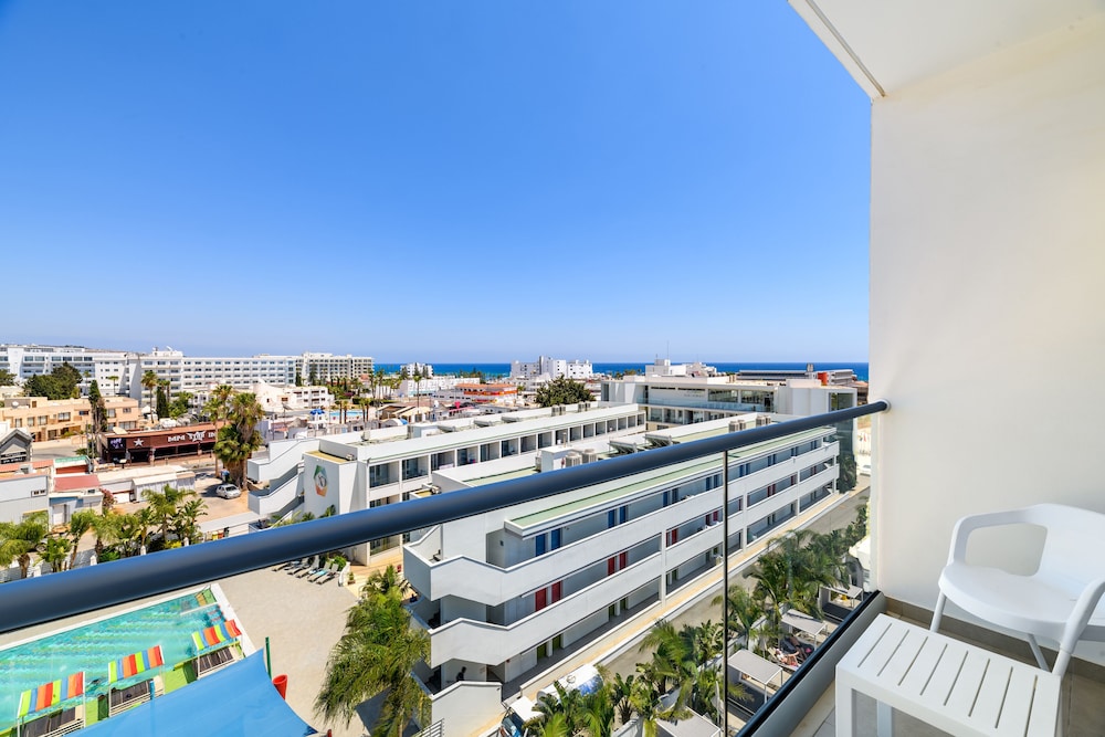 Tasia Maris Seasons Hotel (Adults only) 11/105