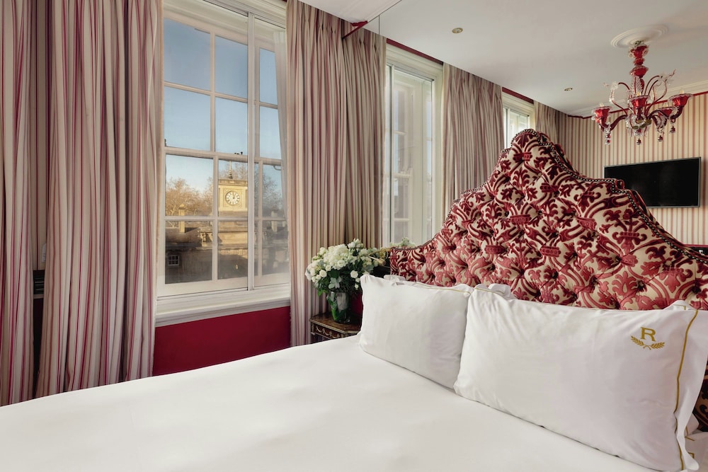 THEME, ROYAL, KING BED