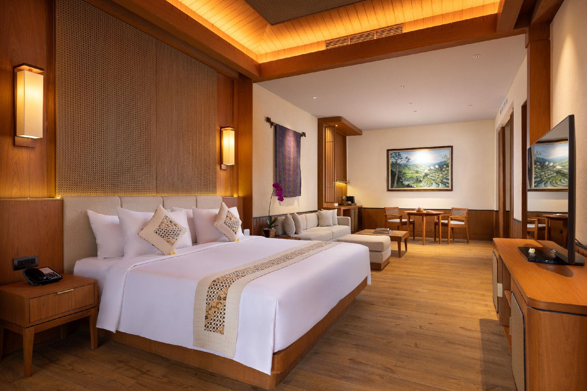 Premium, Suite, Plunge Pool