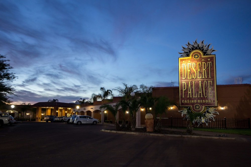 Desert Palace Hotel 1/28