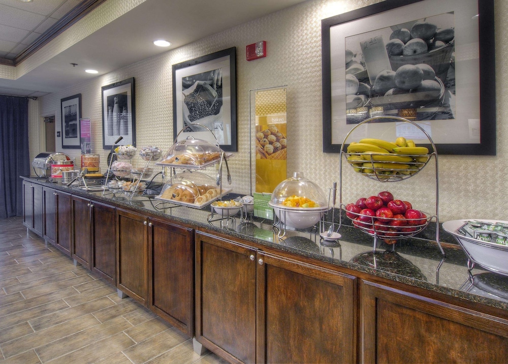 Hampton Inn Bristol 17/28