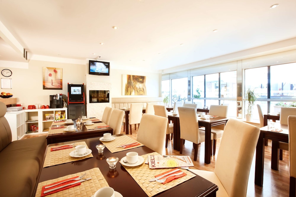 Hotel Am Kieler Schloss Kiel By Premiere Classe 23/33