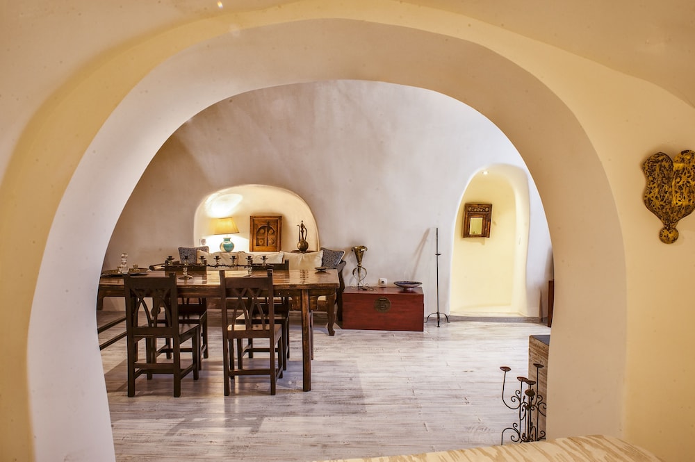 Heliophos Boutique Hotel 43/50