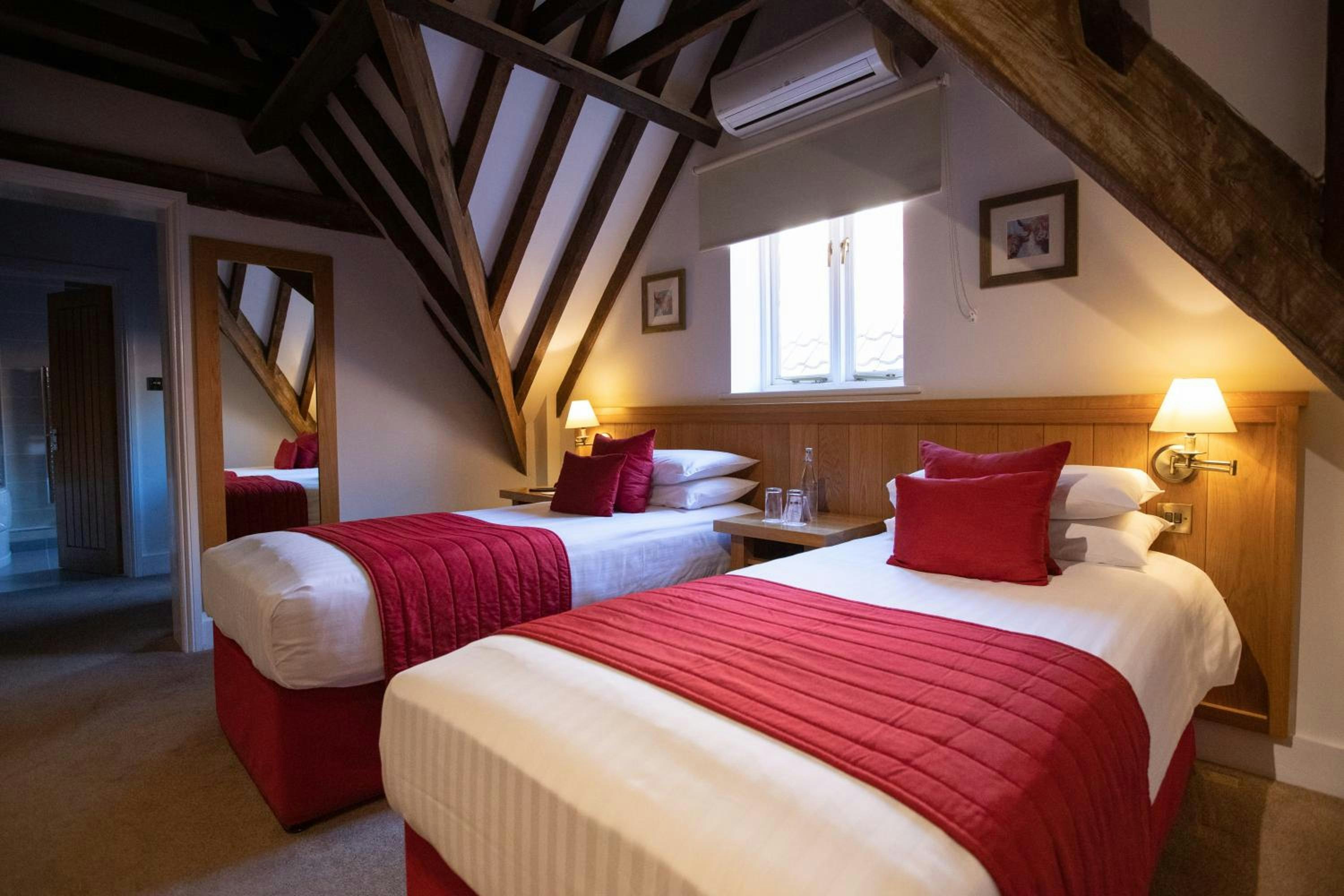 Tewin Bury Farm Hotel 11/38