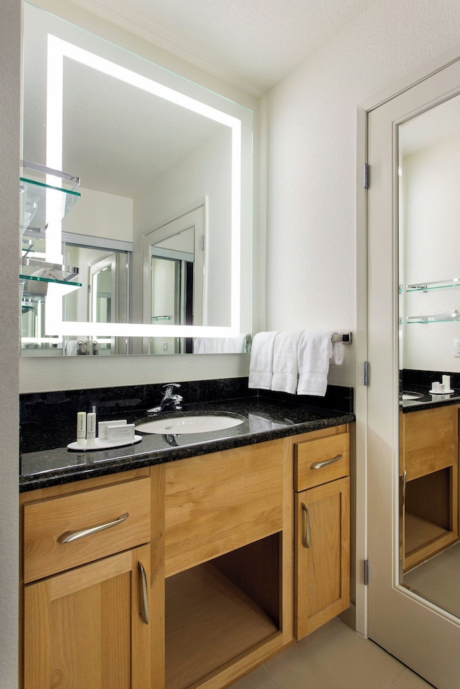 استوديو بسرير كينج مع أريكة لذوي الإعاقة، Residence Inn San Diego Del Mar 4/4