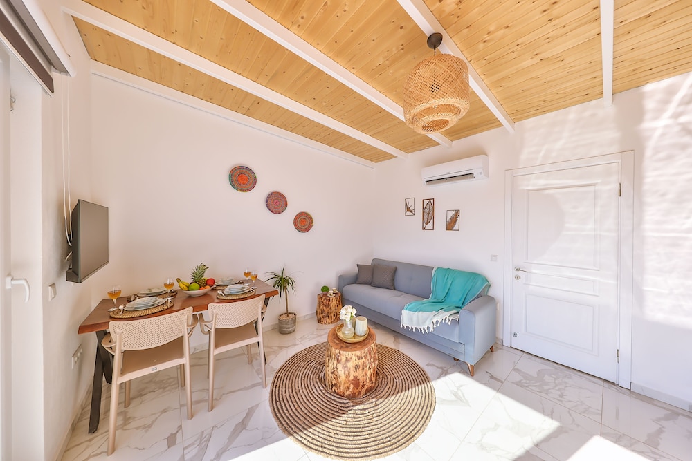 Villa Ay 34/48