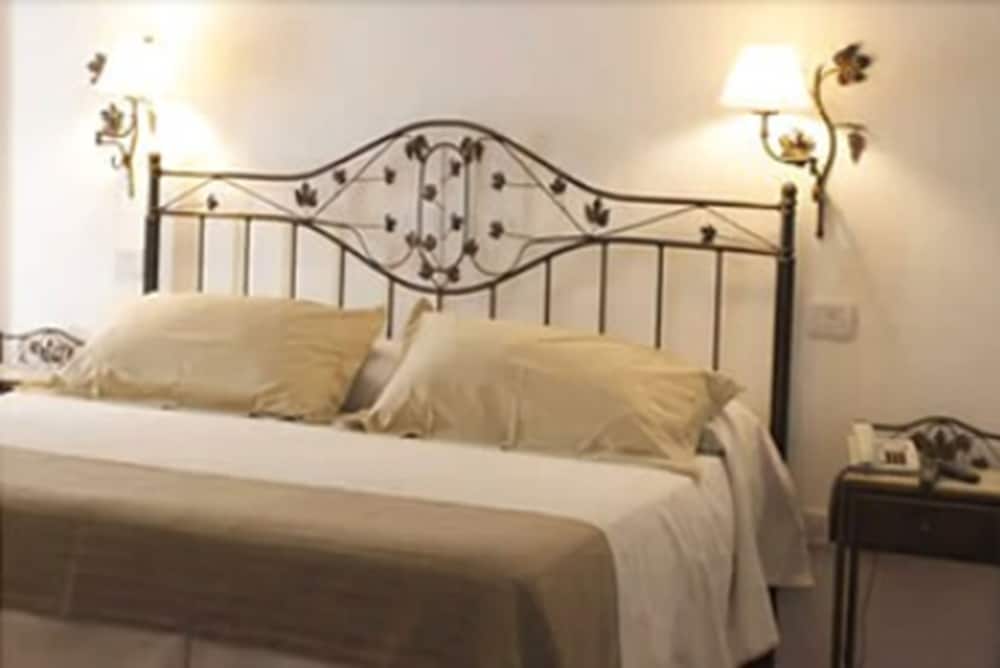 Hotel Asturias 28/56