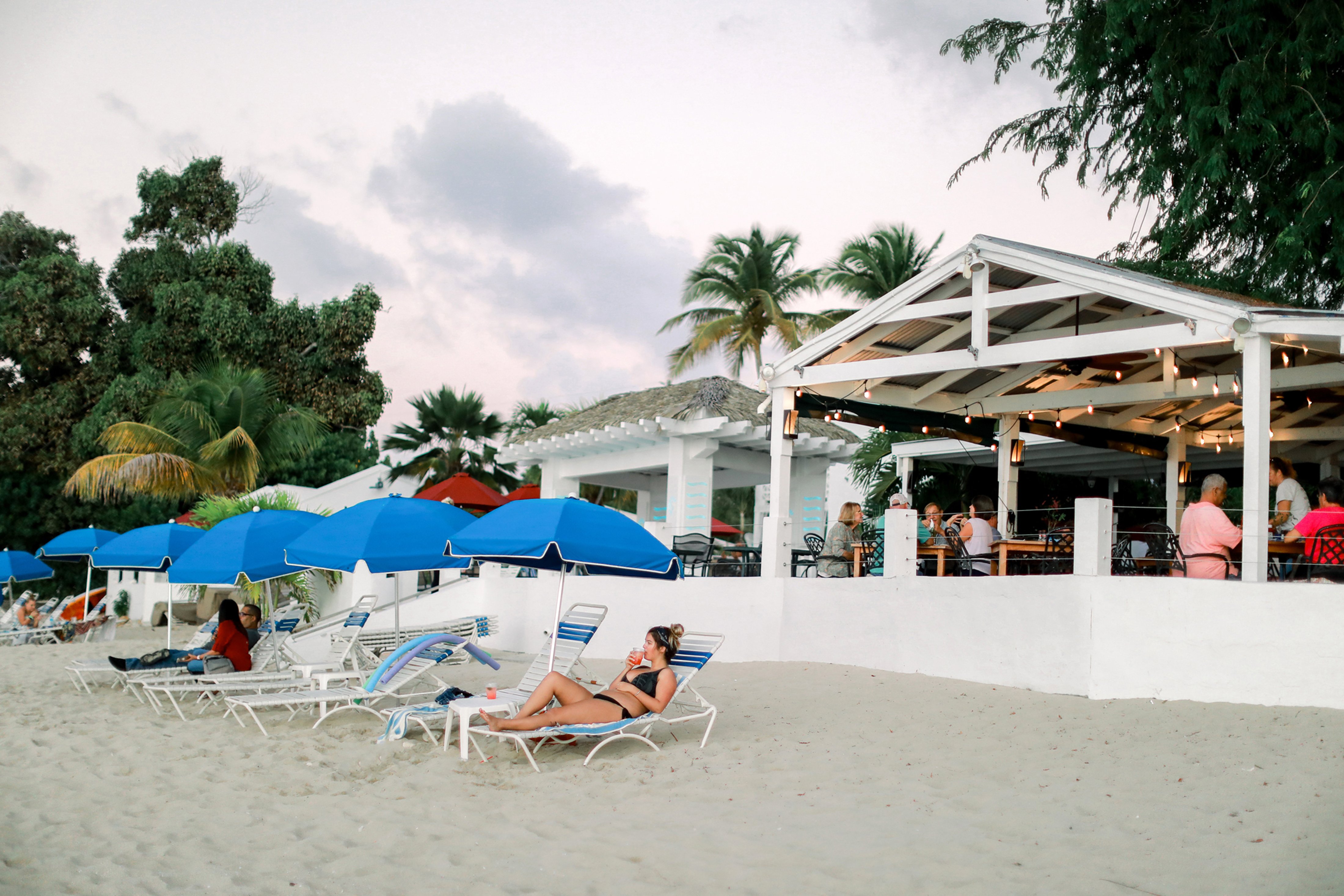 Sand Castle On The Beach - Adults Only 41/50