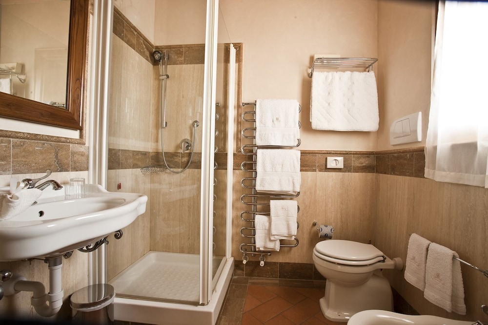 LOCANDA POGGIOLEONE 17/71