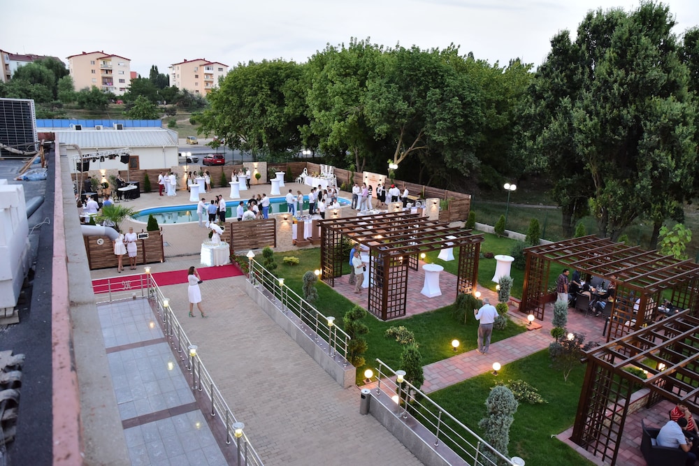 HOTEL CRAIOVITA 41/50