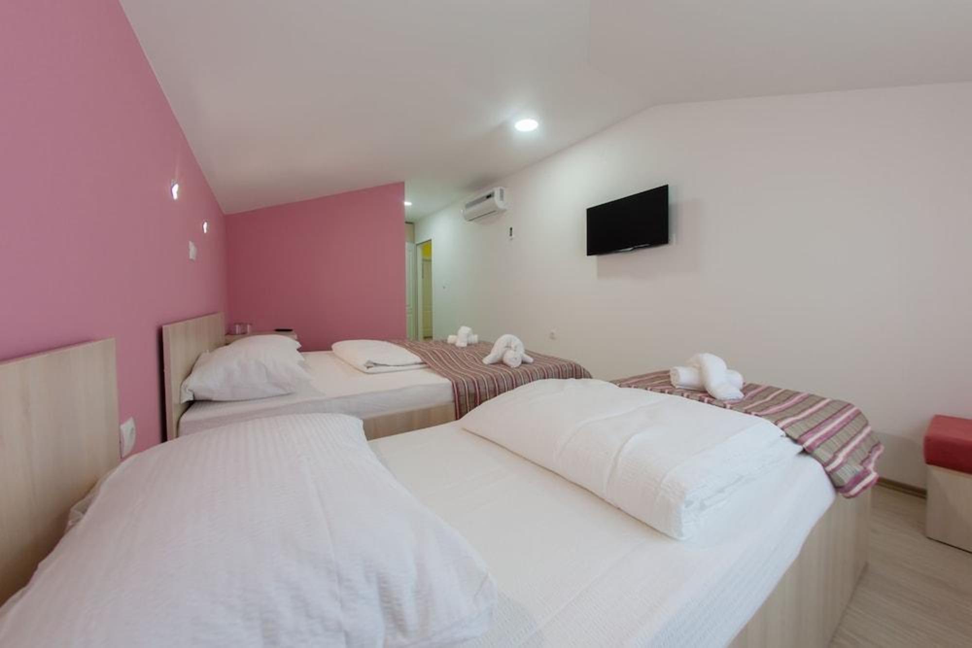 Green, Classic, Double Bed