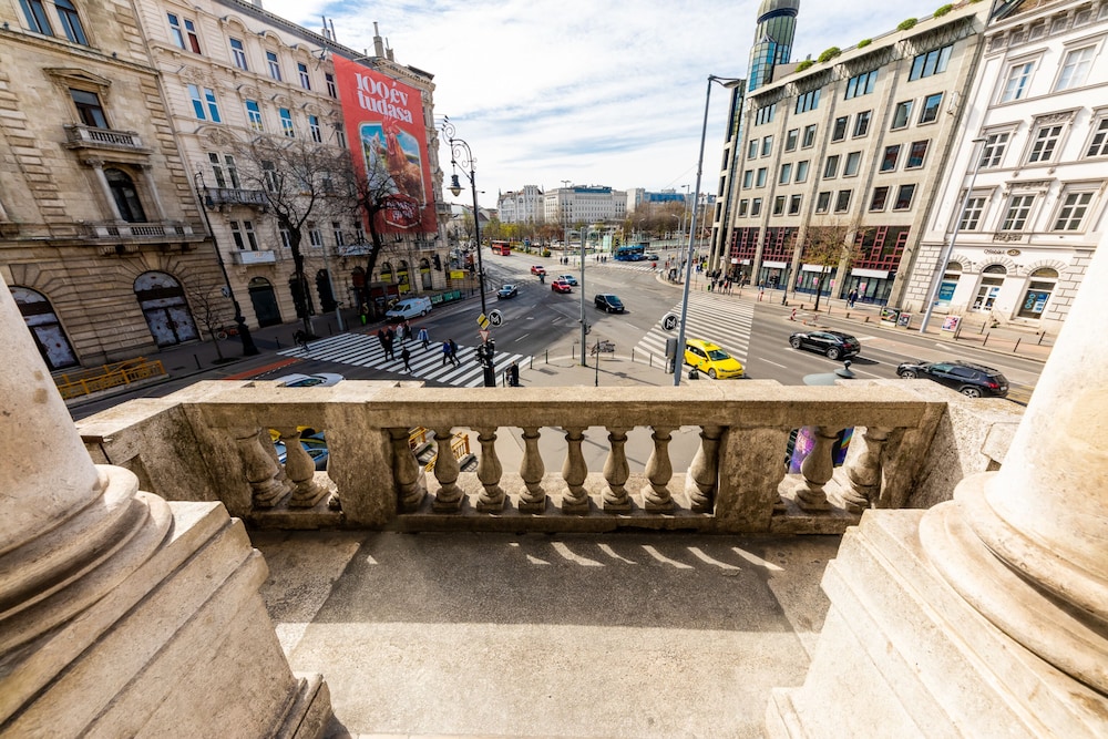 Adagio Hostel 2.0 Basilica 74/79