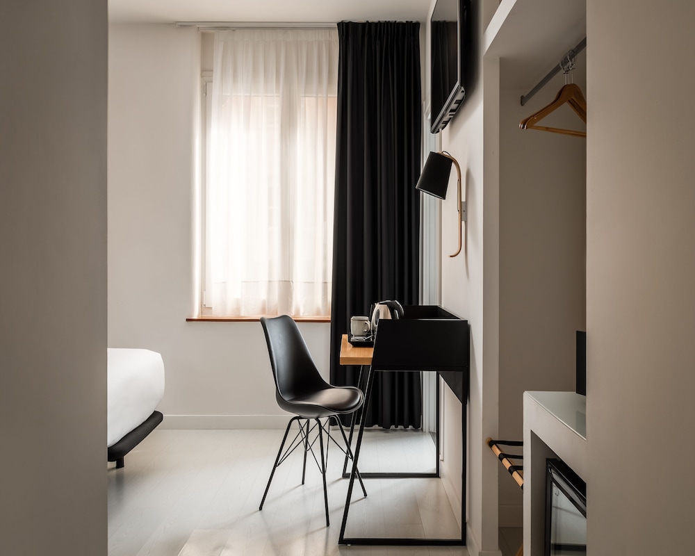 Cosmov Bilbao Hotel** 51/63