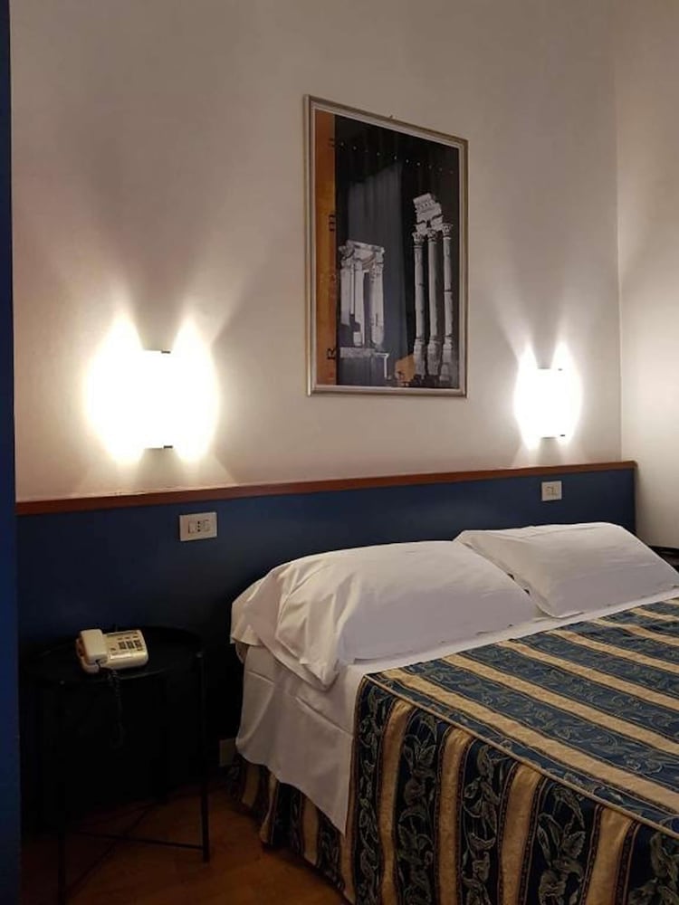 Hotel Julia 31/66
