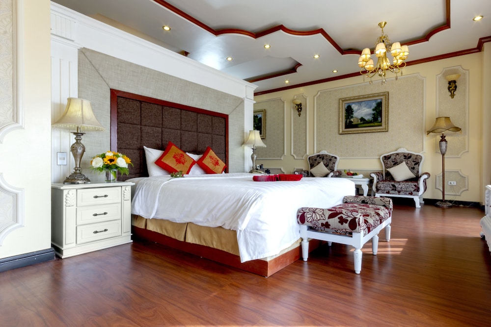 Vip, King Bed