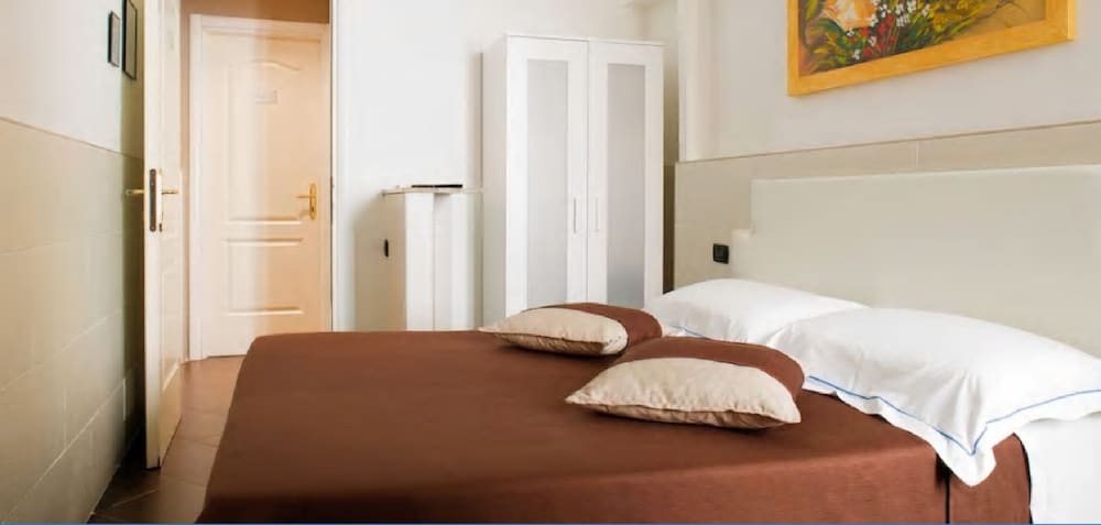 Indipendenza Hotel 16/50