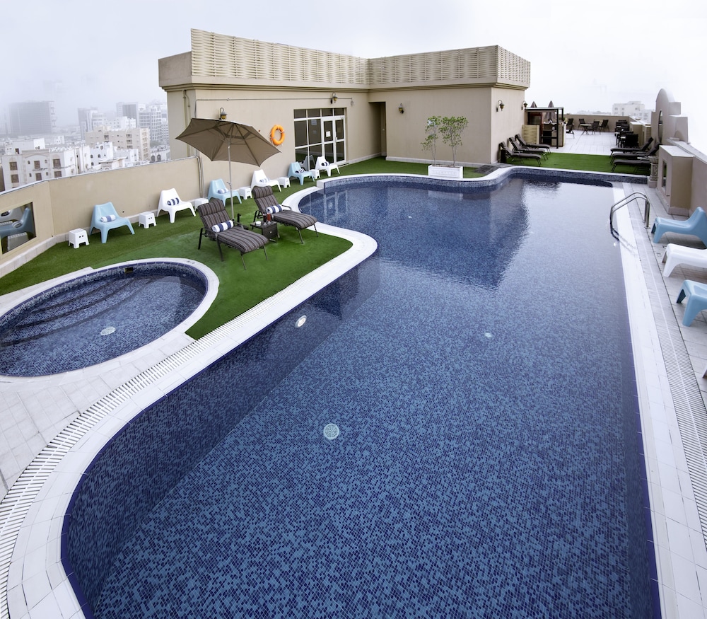 Corp Executive Hotel Doha Suites 45/50