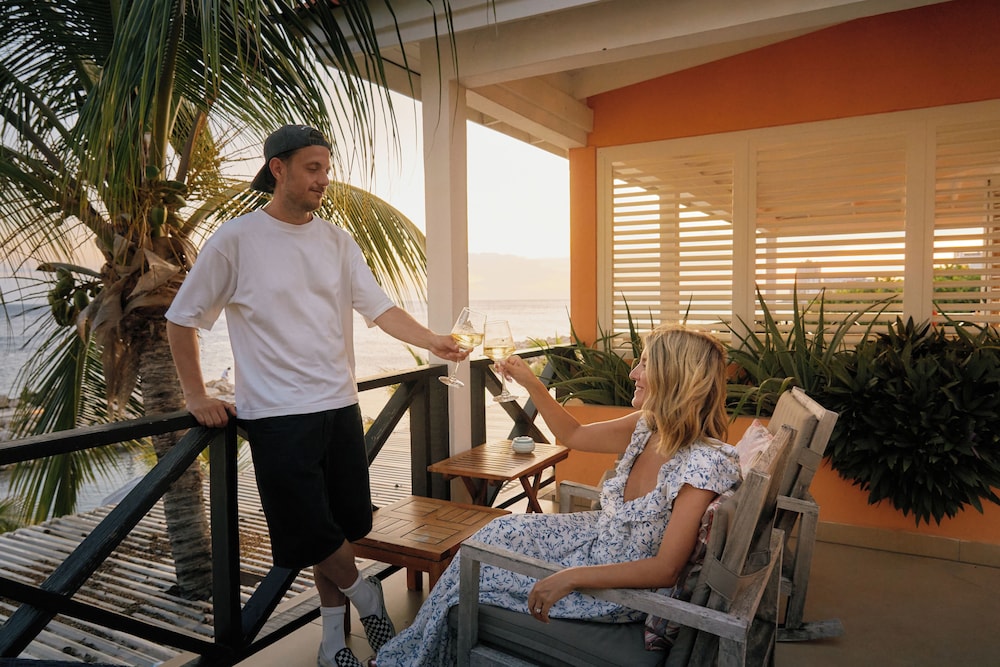 Scuba Lodge & Ocean Suites 41/76