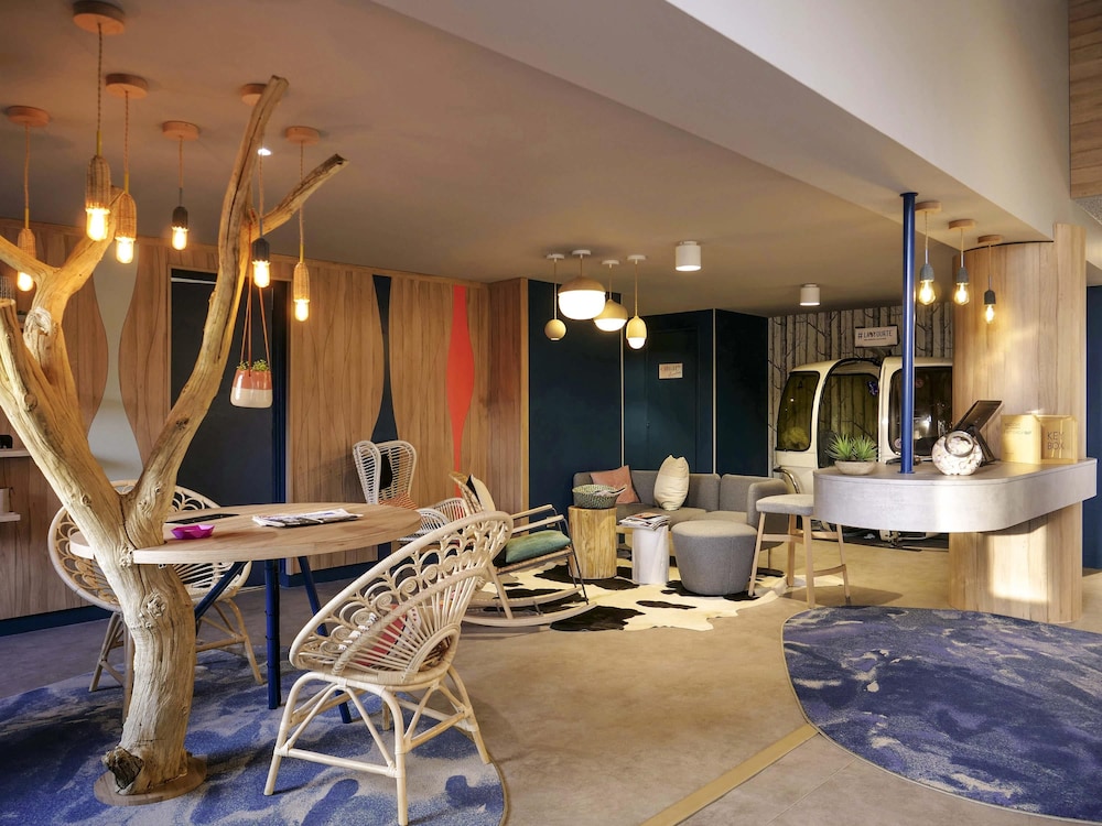 MERCURE ANNEMASSE PORTE DE GENEVE 51/74