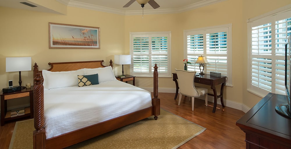 Beaches Turks & Caicos 28/80