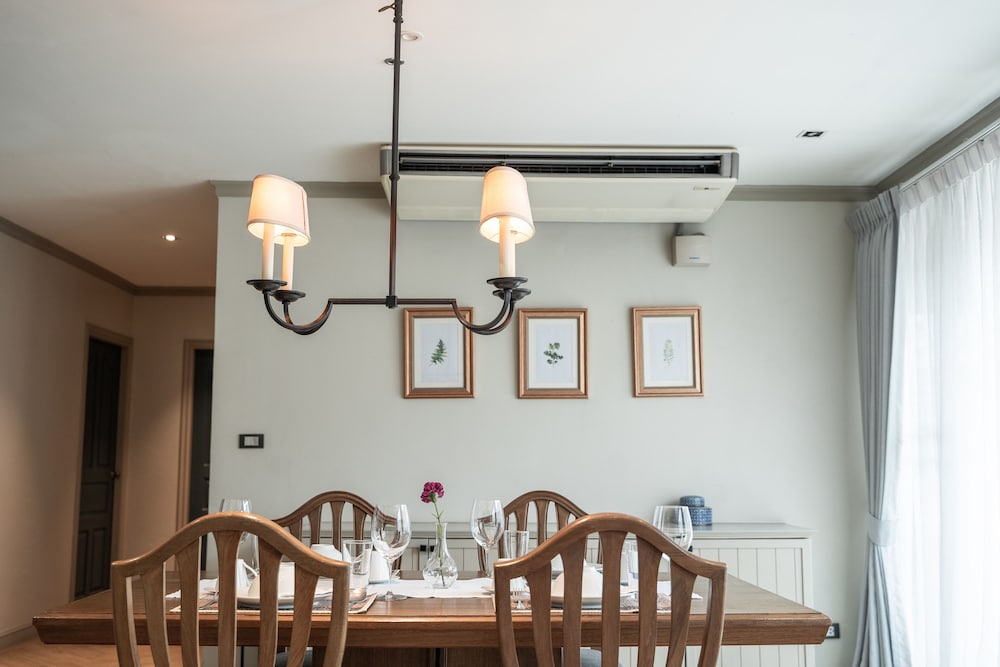 THEA Private Suites by TH District 57/64