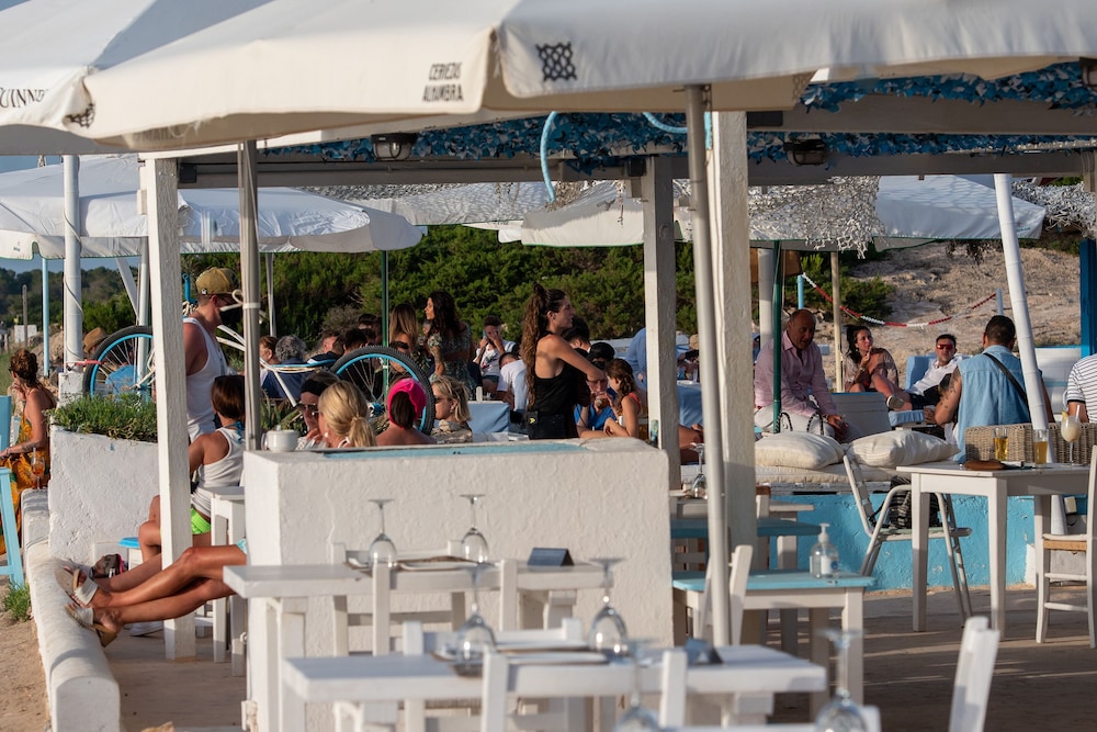 MAR SUITES FORMENTERA BY UNIVERSAL BEACH HOTELS 39/50