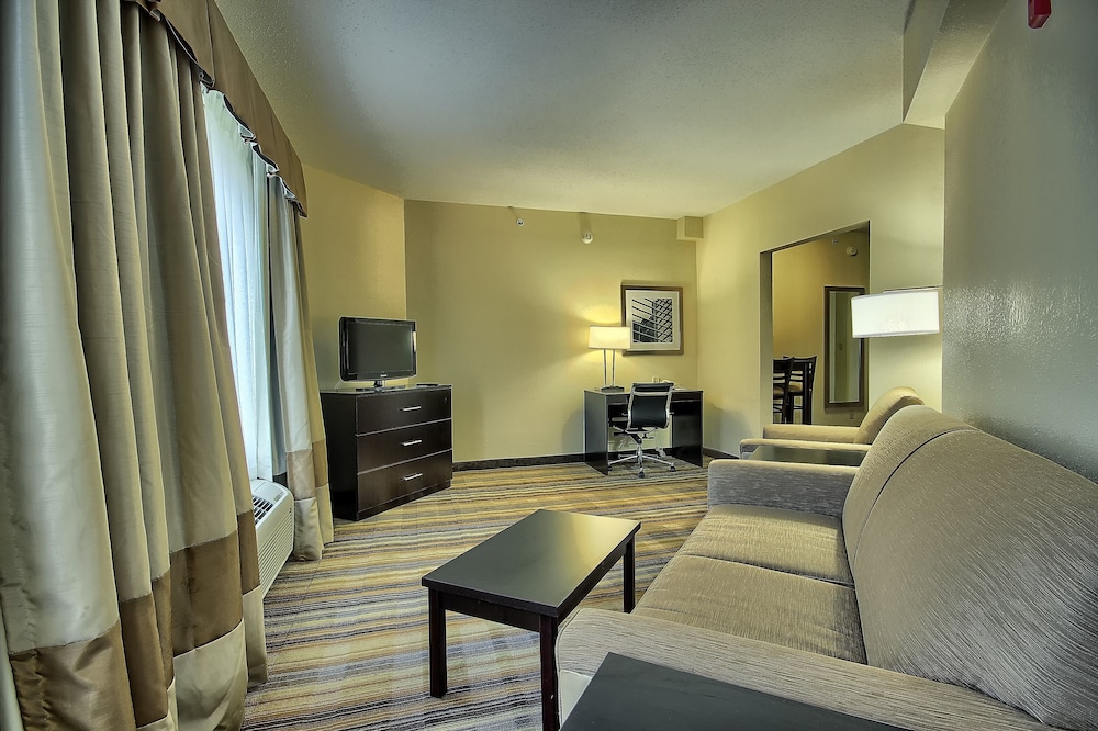 Holiday Inn Express & Suites Columbus SW-Grove City 12/38