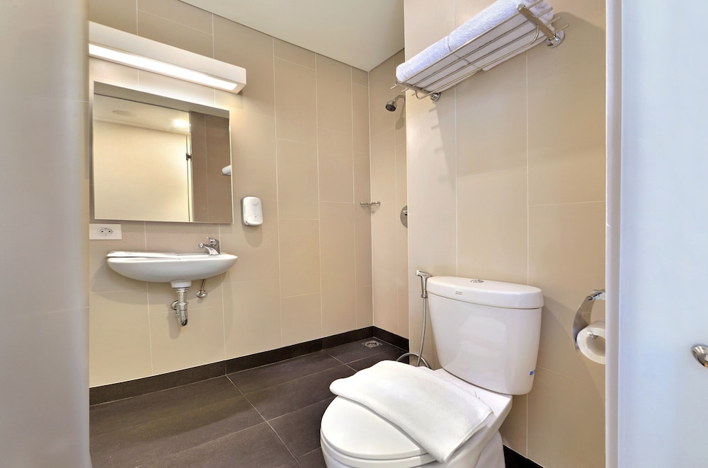 Whiz Hotel Sudirman Cilacap 59/60