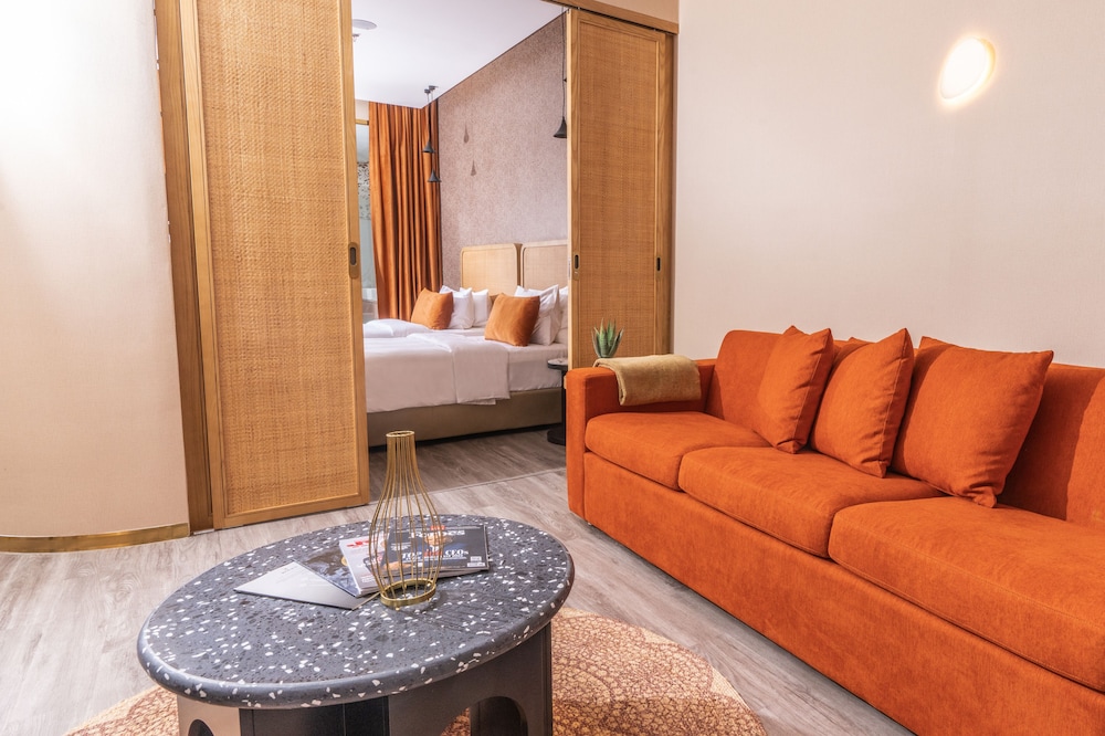 The House Hotel AL Khiran 17/33