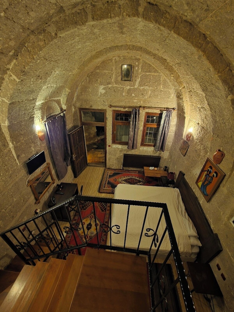 Cappadocia Antique Gelveri Cave Hotel 37/64